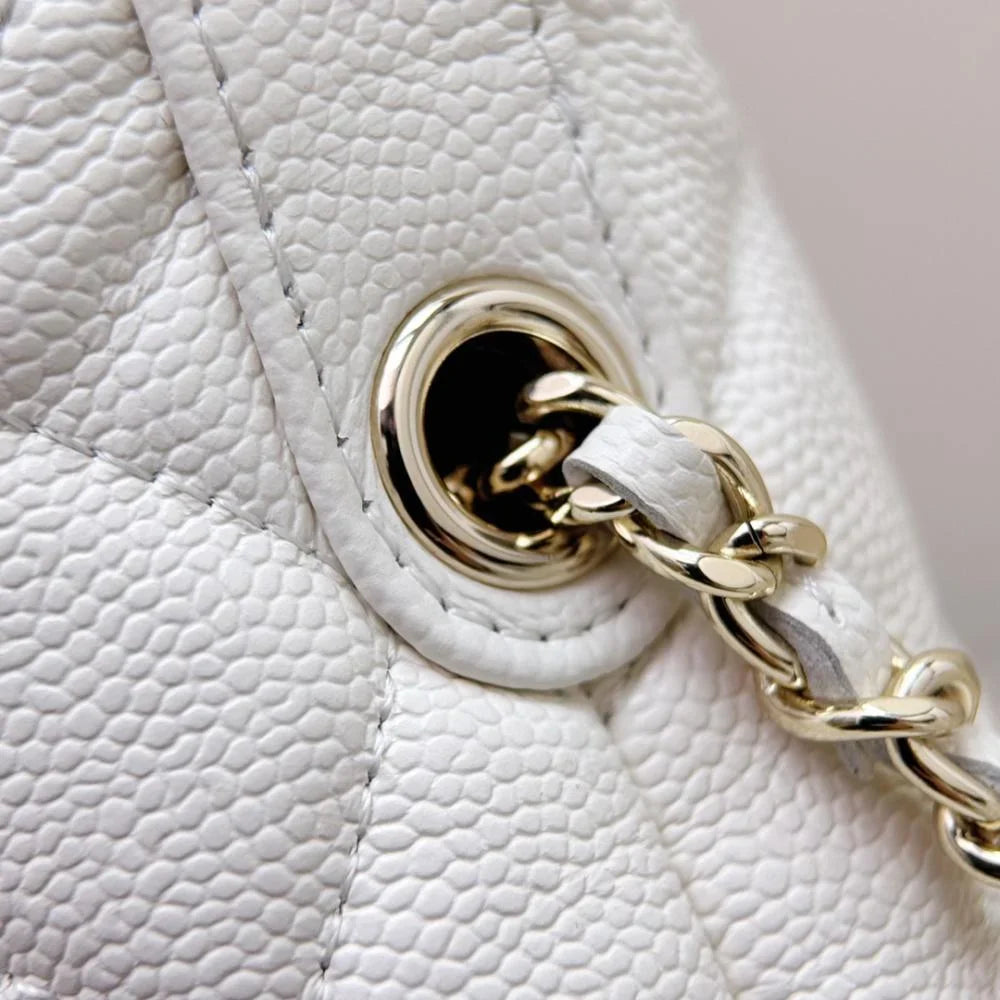 Chanel 25C Öğle Yemeği Kutusu Çantası - Glimmer of Luxury