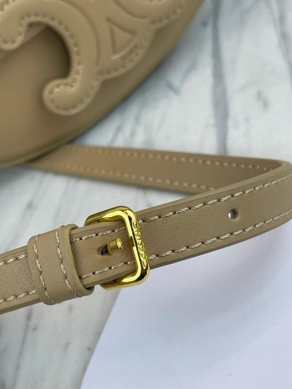 Pürüzsüz Dana Derisi Celine Tromphie Deri Postacı Çantası - Glimmer of Luxury