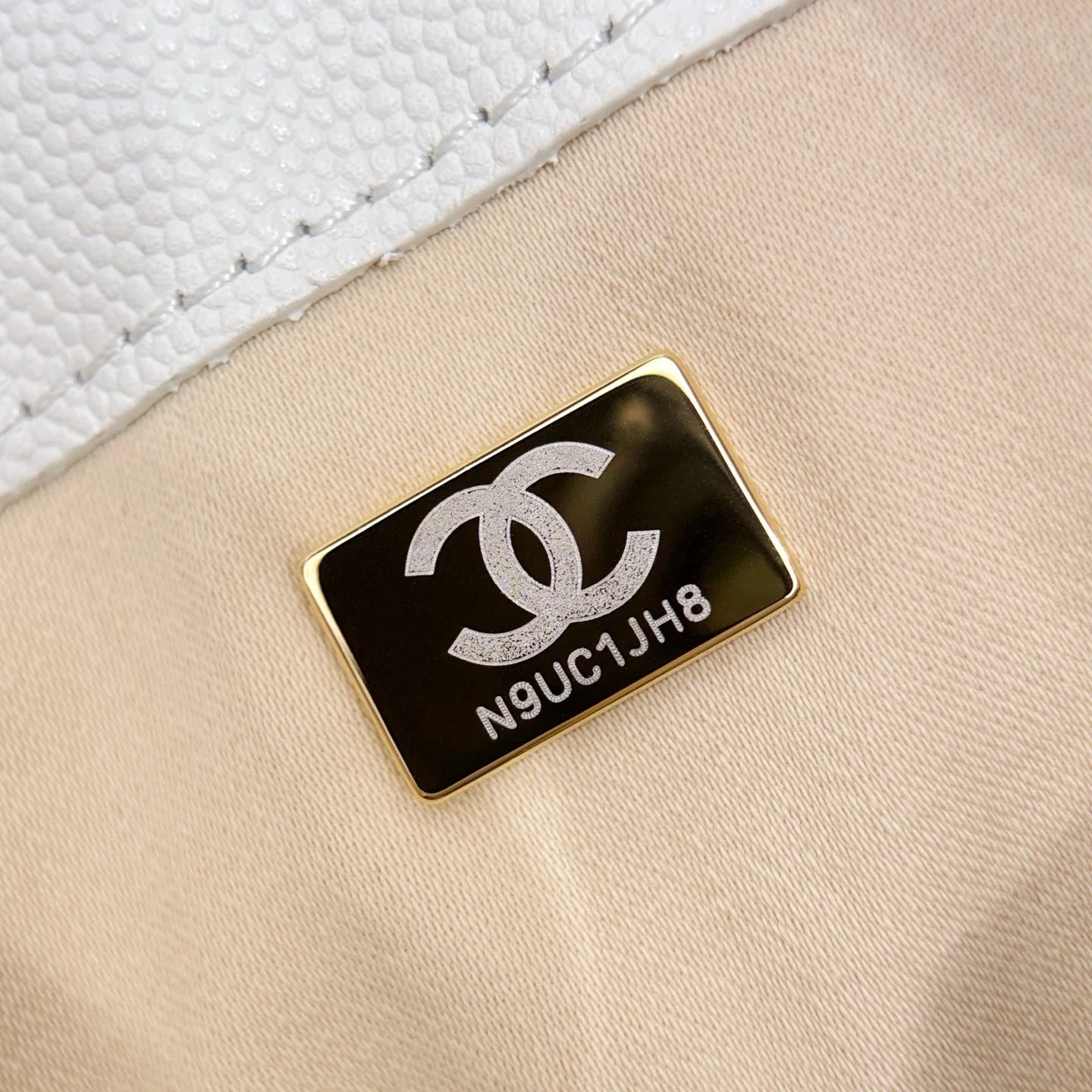 Chanel 25C Büyük Hobo Seyahat Çantası - Glimmer of Luxury