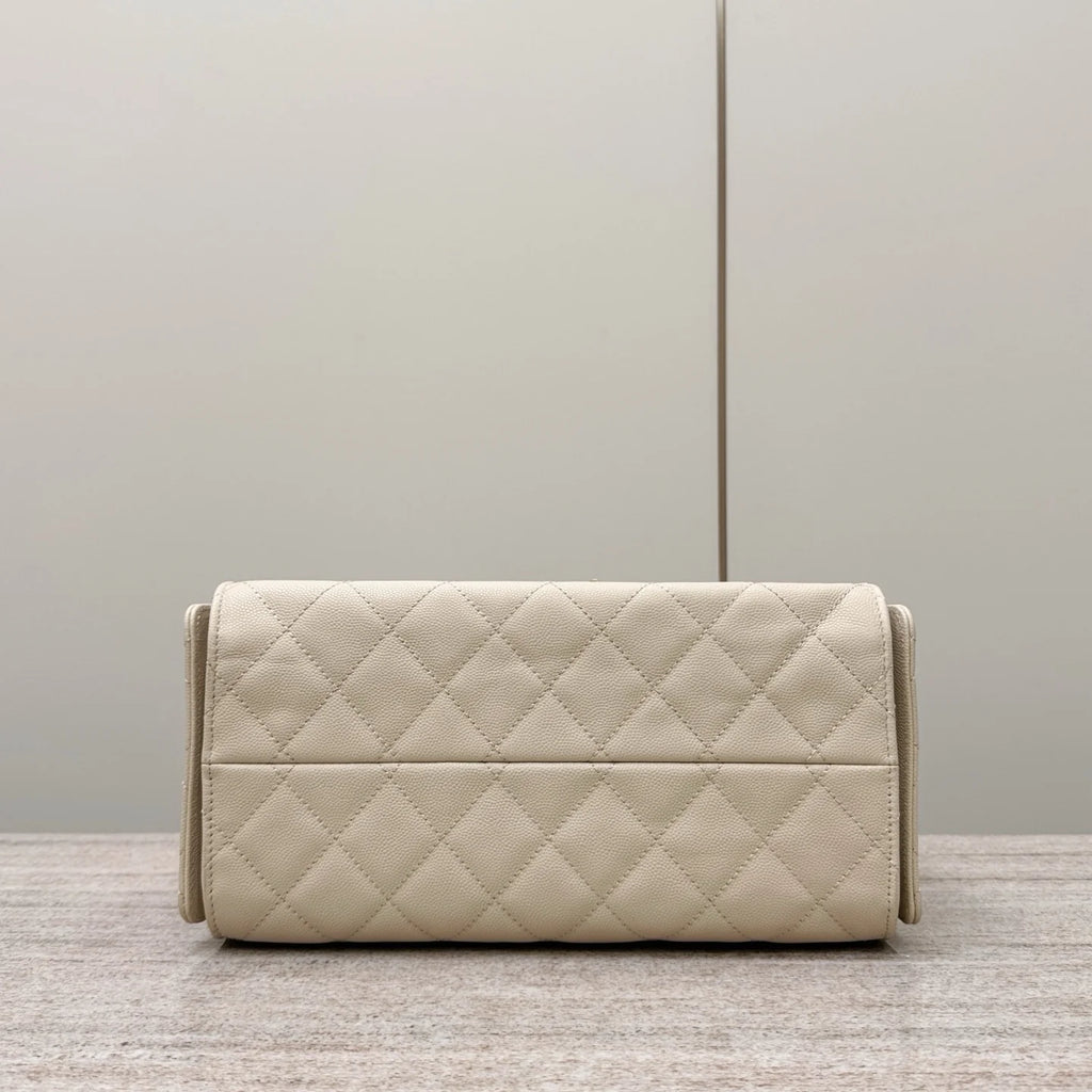 Chanel 25C Orta Boy Hobo Seyahat Çantası - Glimmer of Luxury