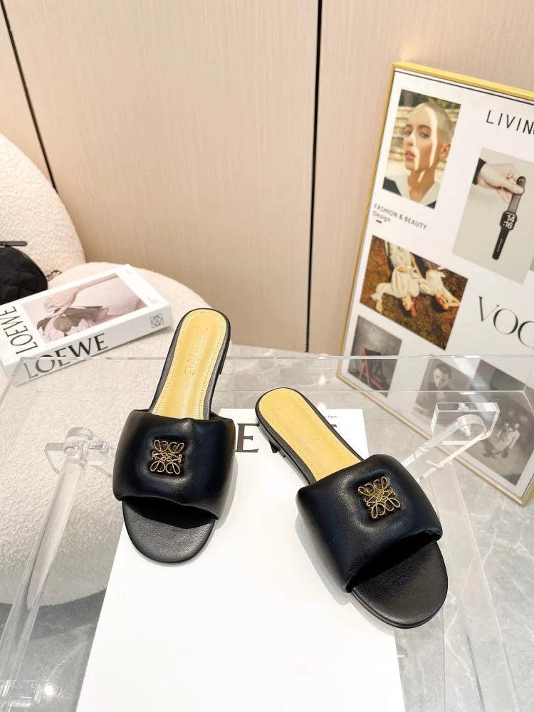 Loewe Anagram Dolgulu Deri Sandalet - Glimmer of Luxury