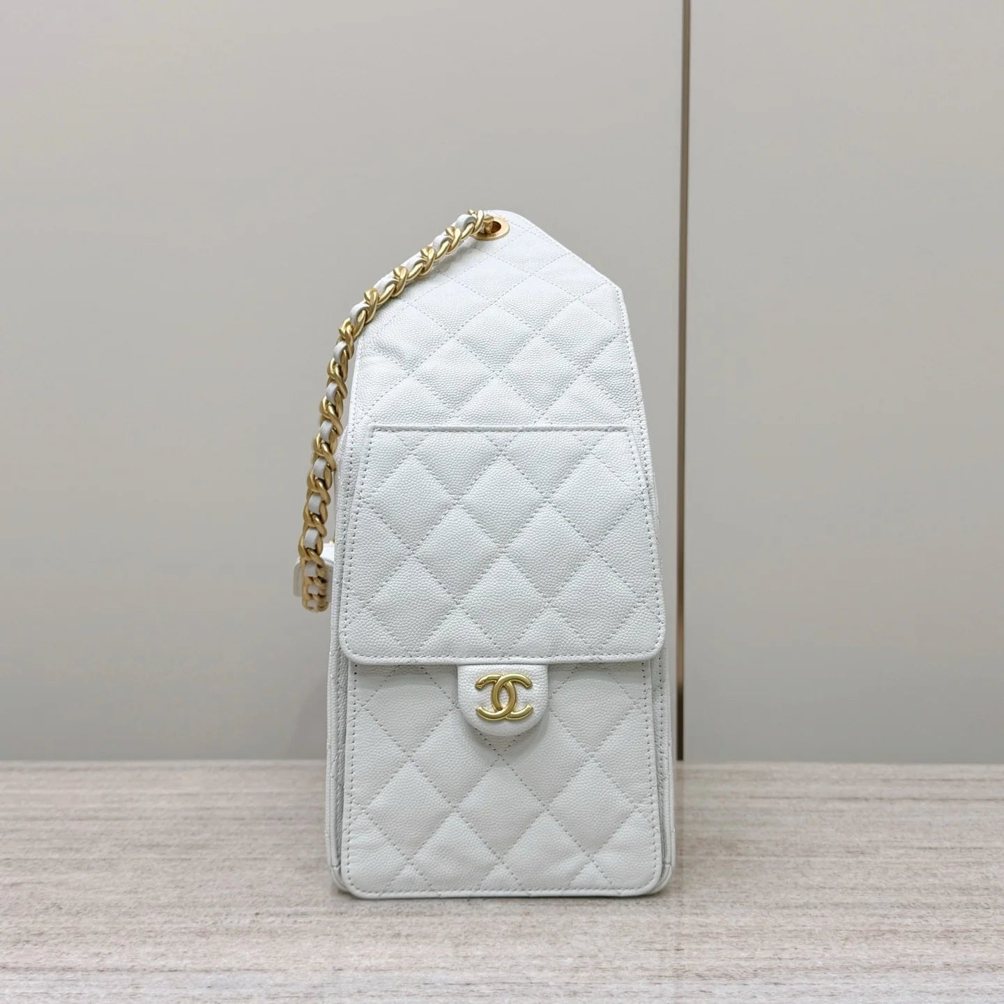 Chanel 25C Büyük Hobo Seyahat Çantası - Glimmer of Luxury