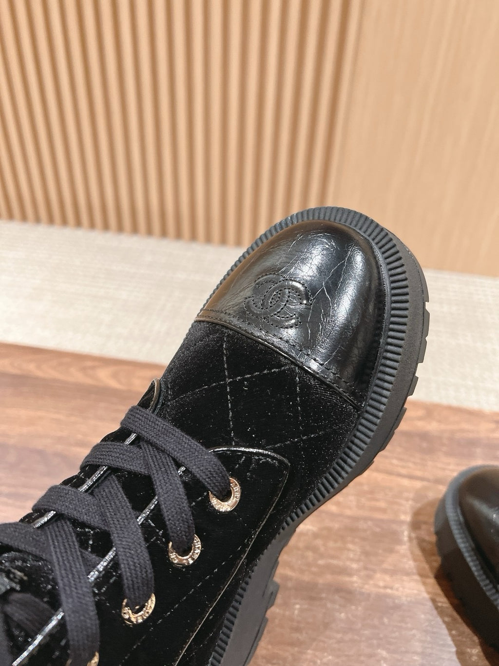 Chanel S25 Süet Savaş Botu