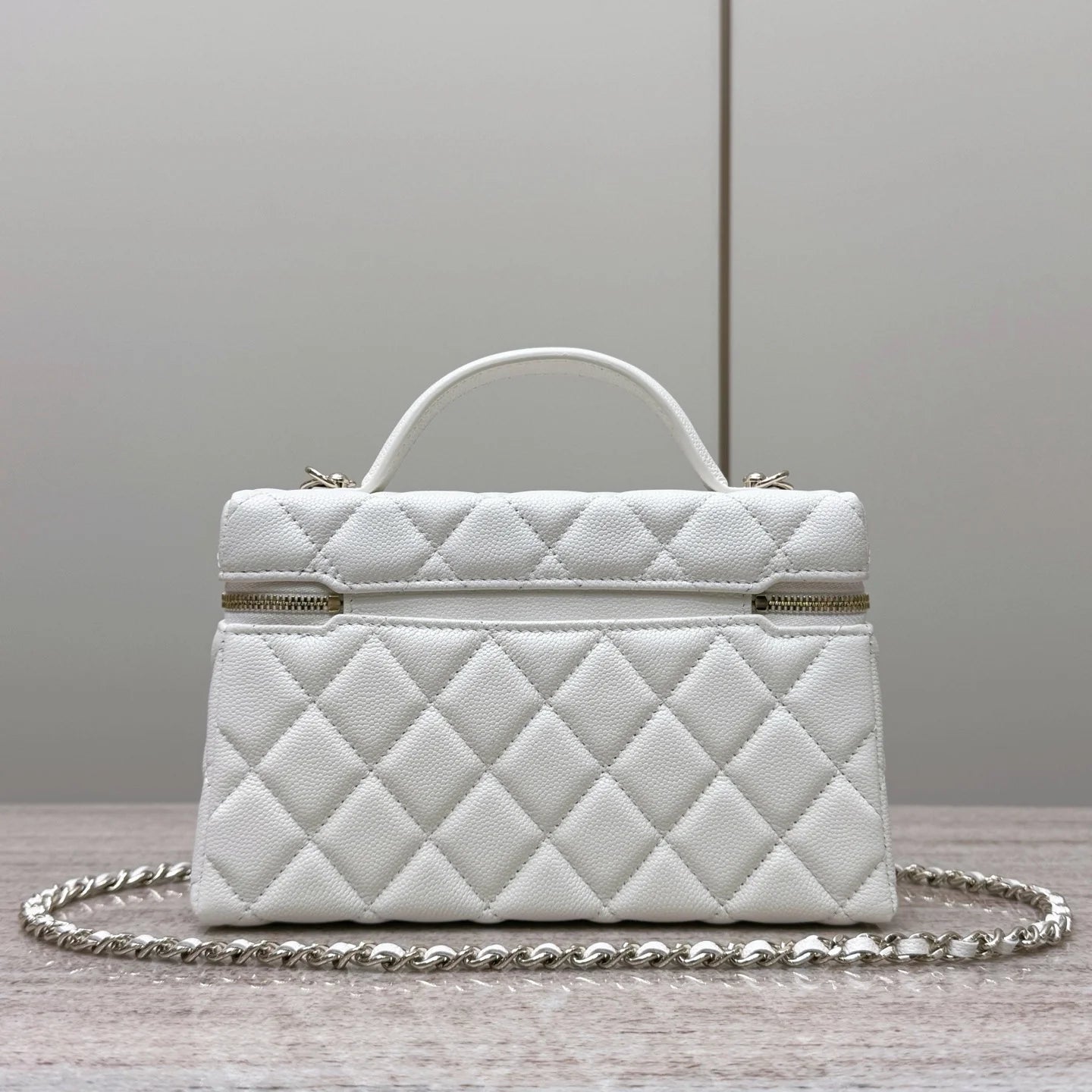 Chanel 25C Makyaj Çantası - Glimmer of Luxury