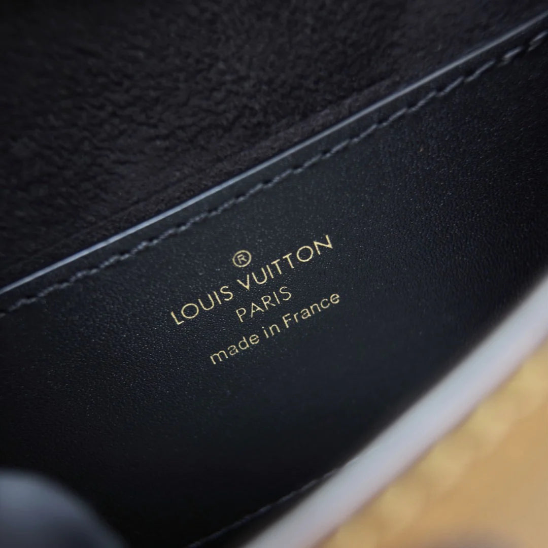 Pico tilsitt LV - Glimmer of Luxury