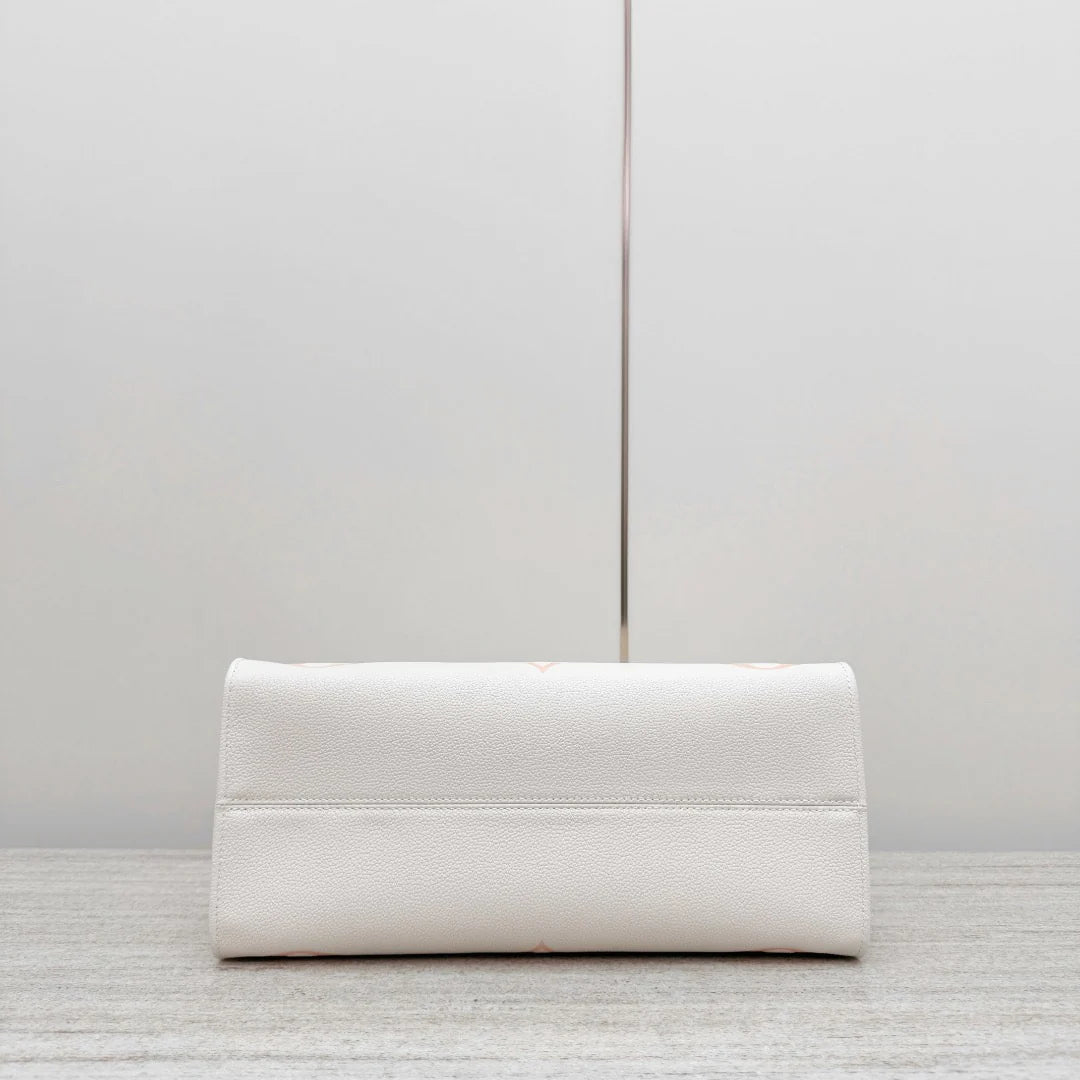 OnTheGo - Glimmer of Luxury