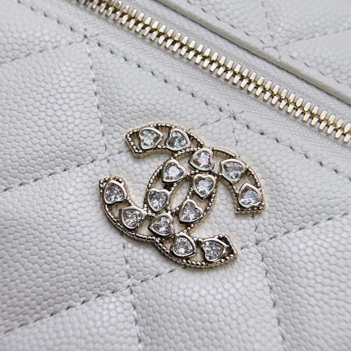 Chanel 25C Makyaj Çantası - Glimmer of Luxury