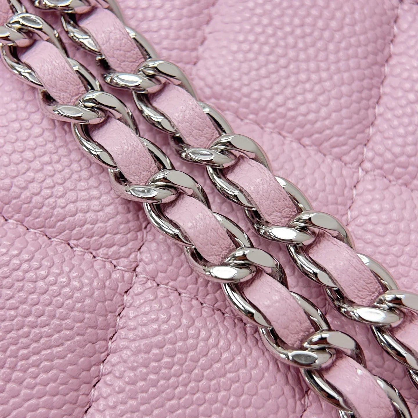 Chanel 25C Chain Handbag 