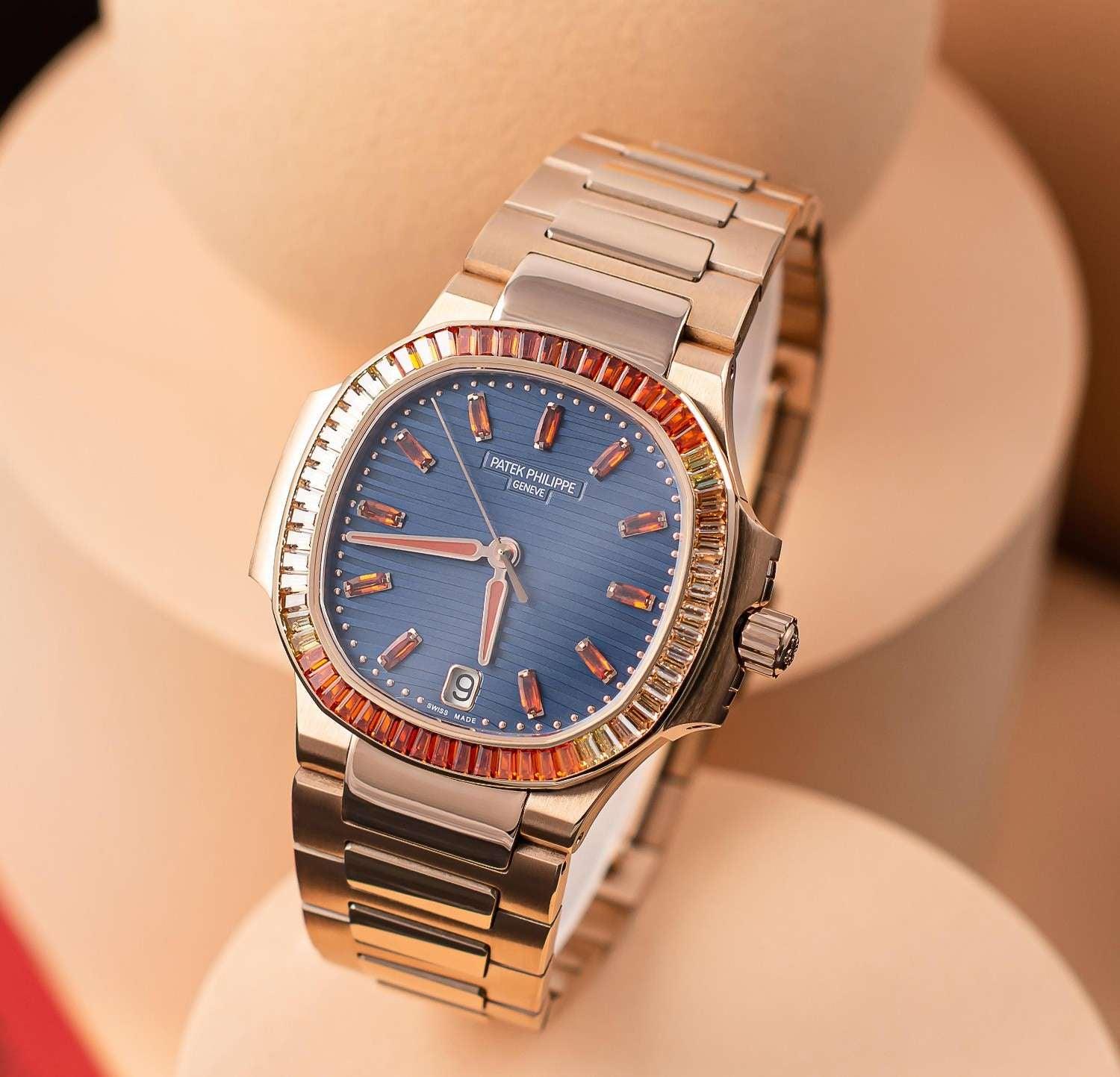 Patek Philippe Nautilus Bayan 7118/1200 - Glimmer of Luxury