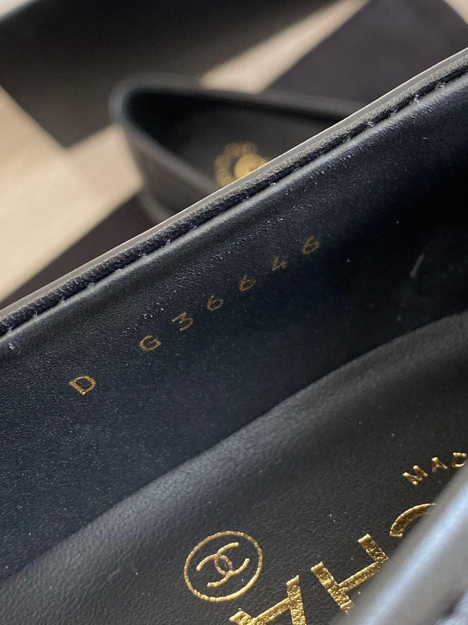 Chanel CC Dönüş Kilitli Deri Kapitone Siyah Loafer - Glimmer of Luxury