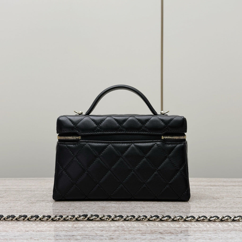 Chanel 25C Makyaj Çantası - Glimmer of Luxury