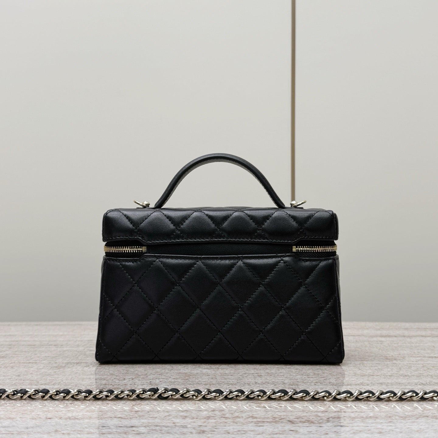 Chanel 25C Makyaj Çantası - Glimmer of Luxury