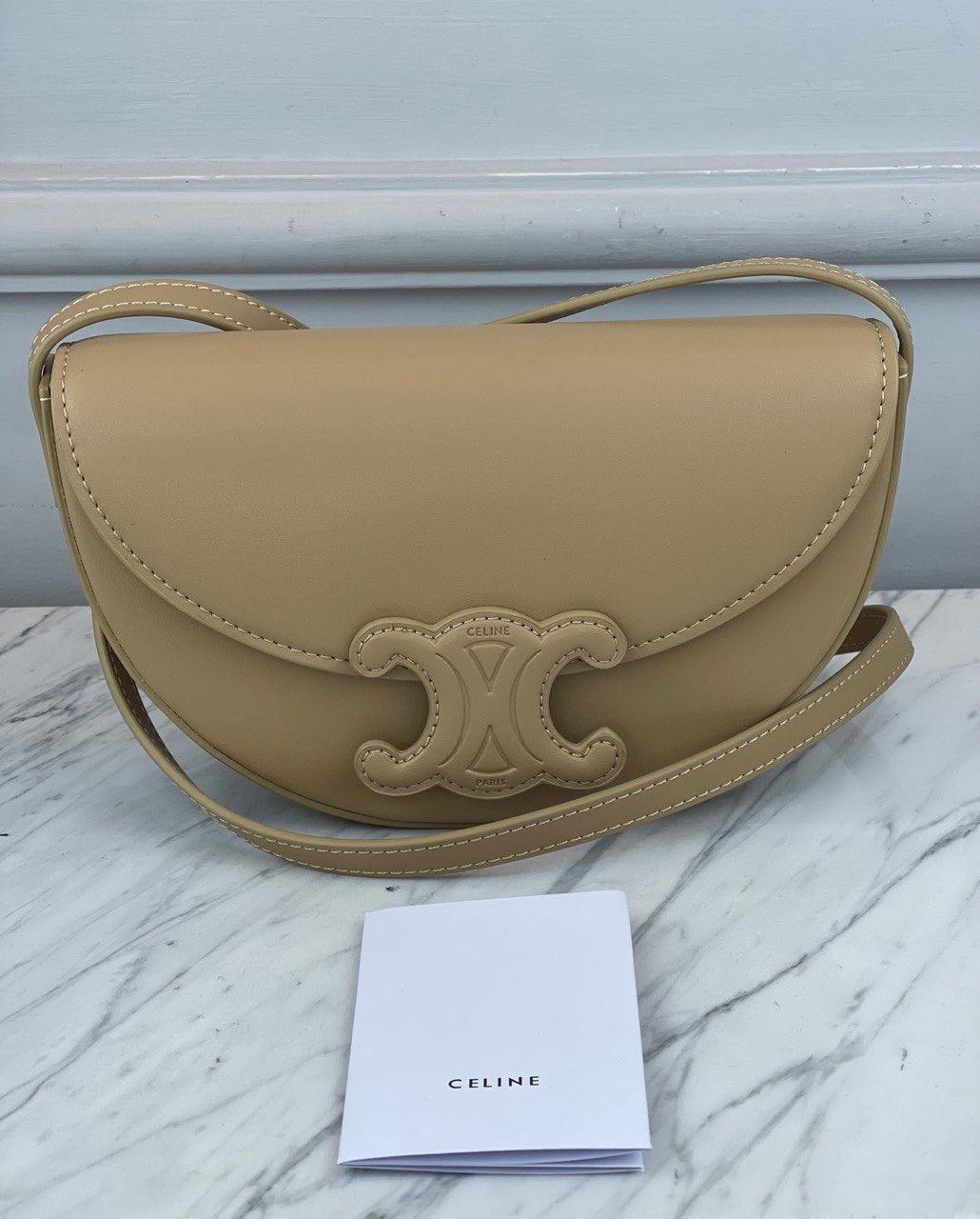 Pürüzsüz Dana Derisi Celine Tromphie Deri Postacı Çantası - Glimmer of Luxury