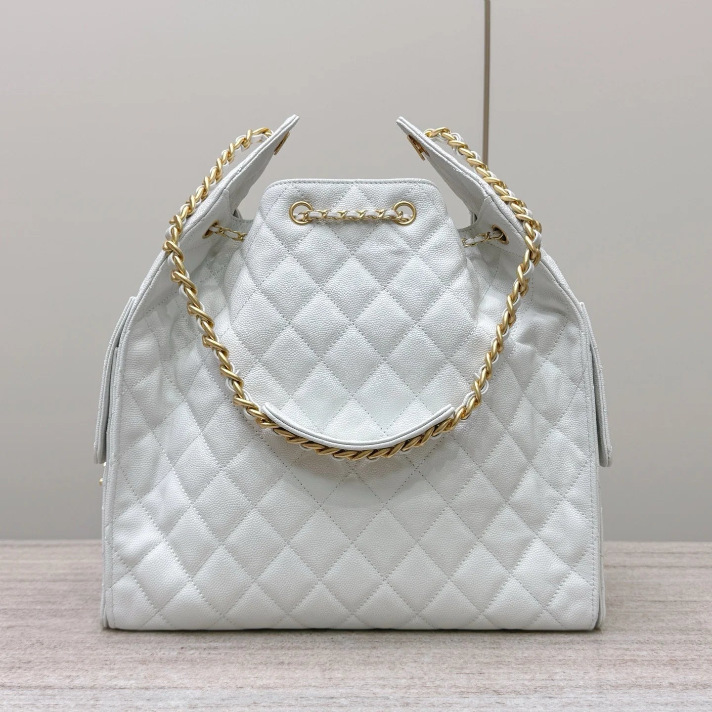 Chanel 25C Büyük Hobo Seyahat Çantası - Glimmer of Luxury