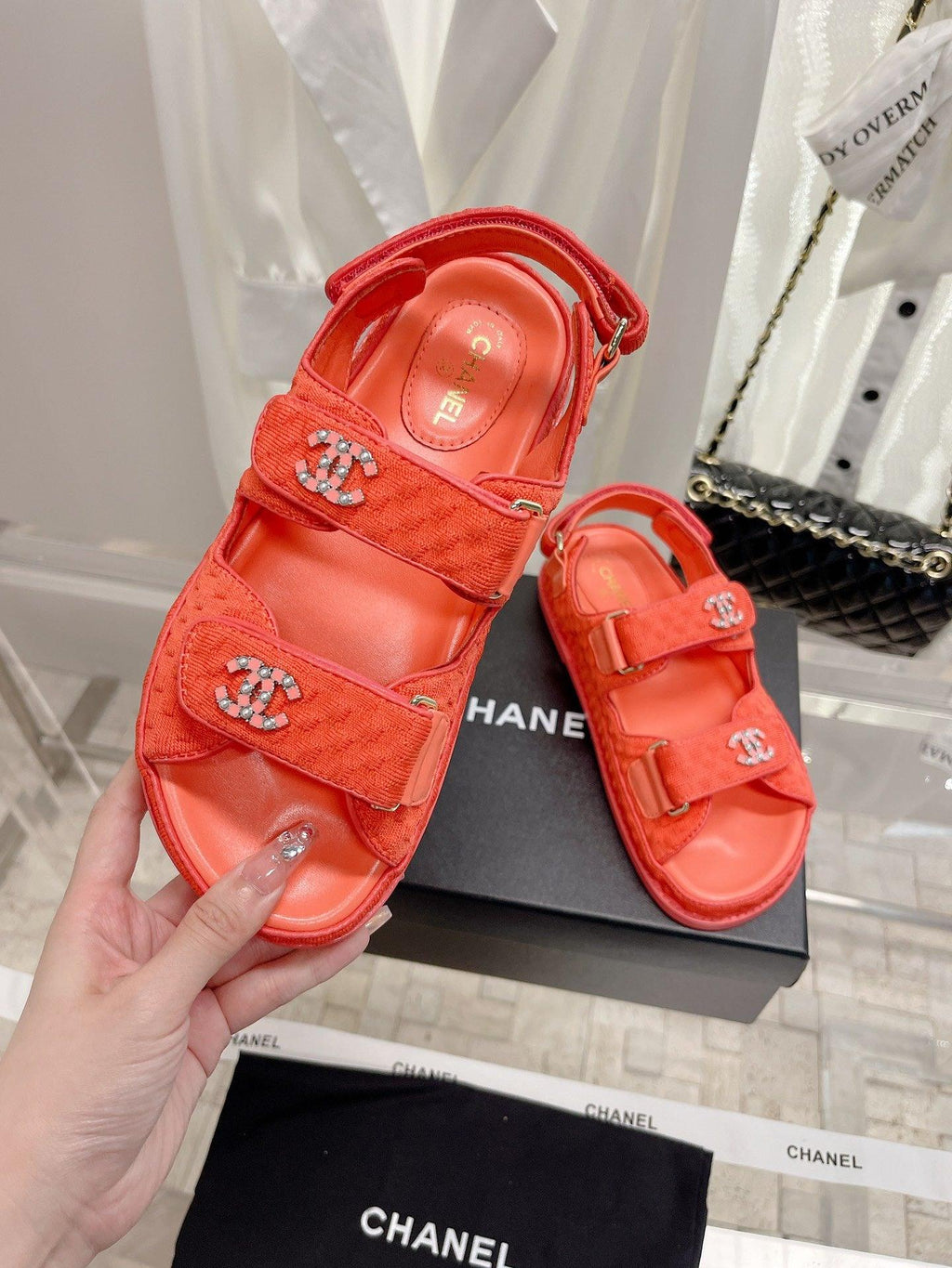 Chanel Koyu Pembe Örme Kumaş Baba Sandalet - Glimmer of Luxury