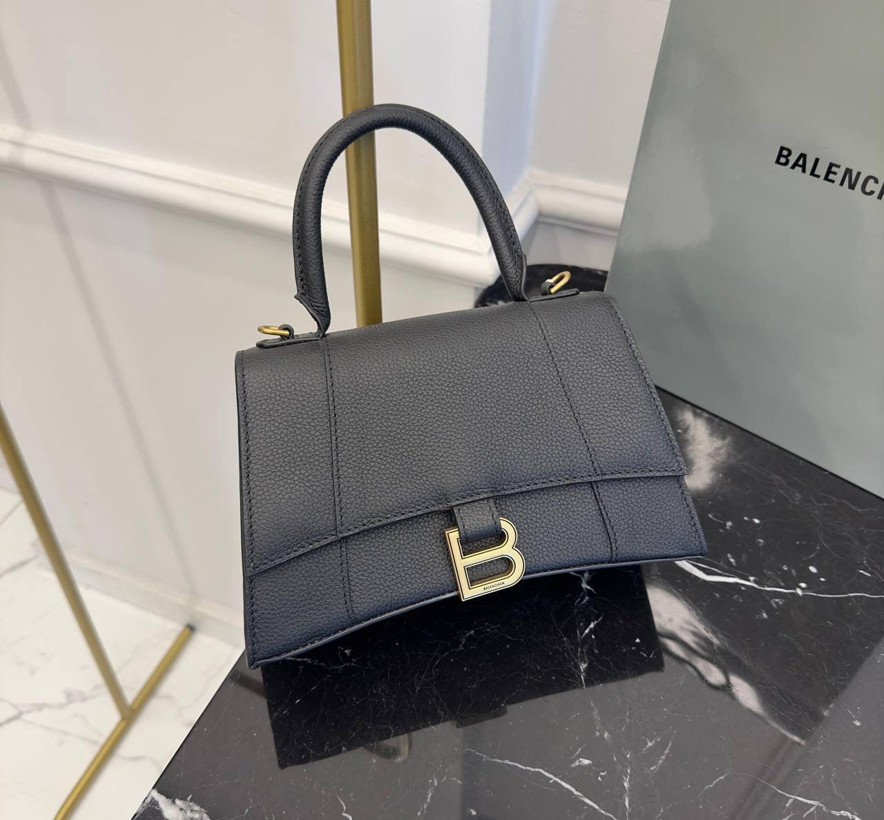 Balenciaga Hourglass Siyah Kadın Deri Çantası - Glimmer of Luxury