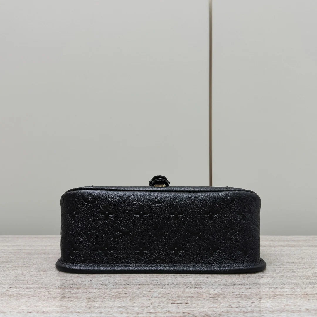 Diane - Glimmer of Luxury