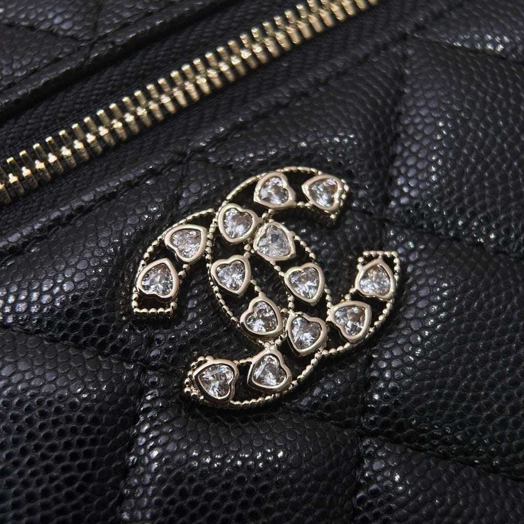 Chanel 25C Makyaj Çantası - Glimmer of Luxury