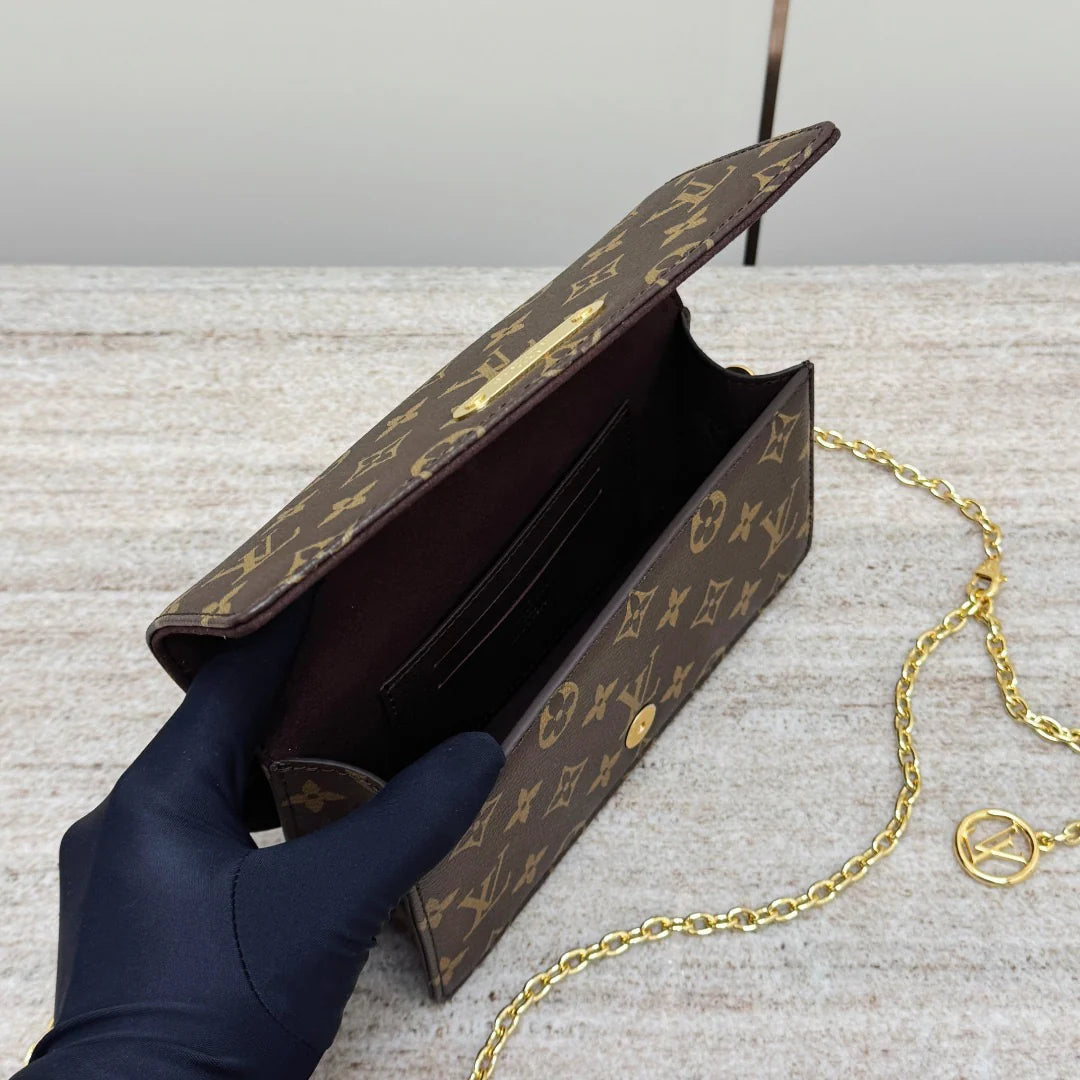 Zambak Woc - Glimmer of Luxury