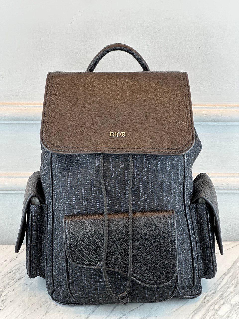Christian Dior Eyer Sırt Çantası - Glimmer of Luxury