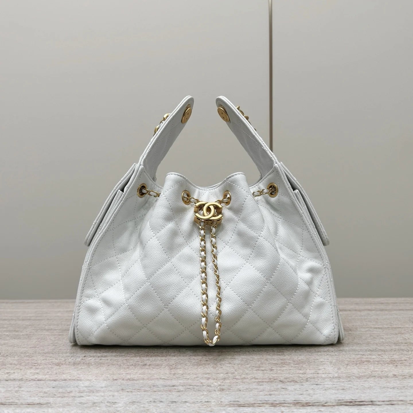 Chanel 25C Orta Boy Hobo Seyahat Çantası - Glimmer of Luxury