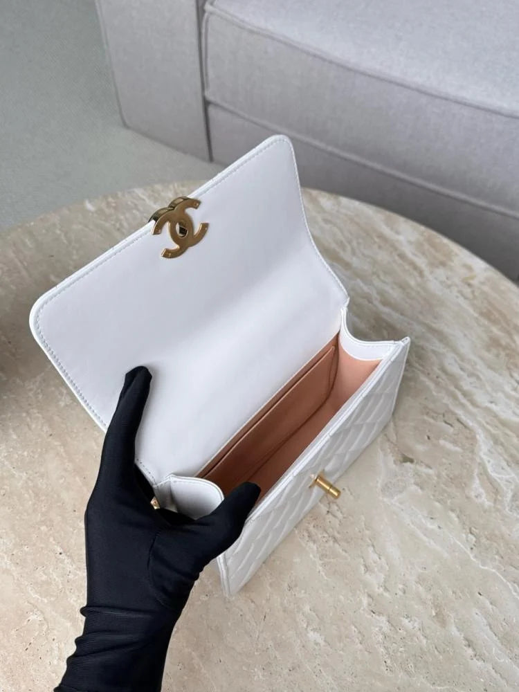 Chanel Mini Çift İnci Ezmesi 22cm Beyaz Dana Derisi GHW