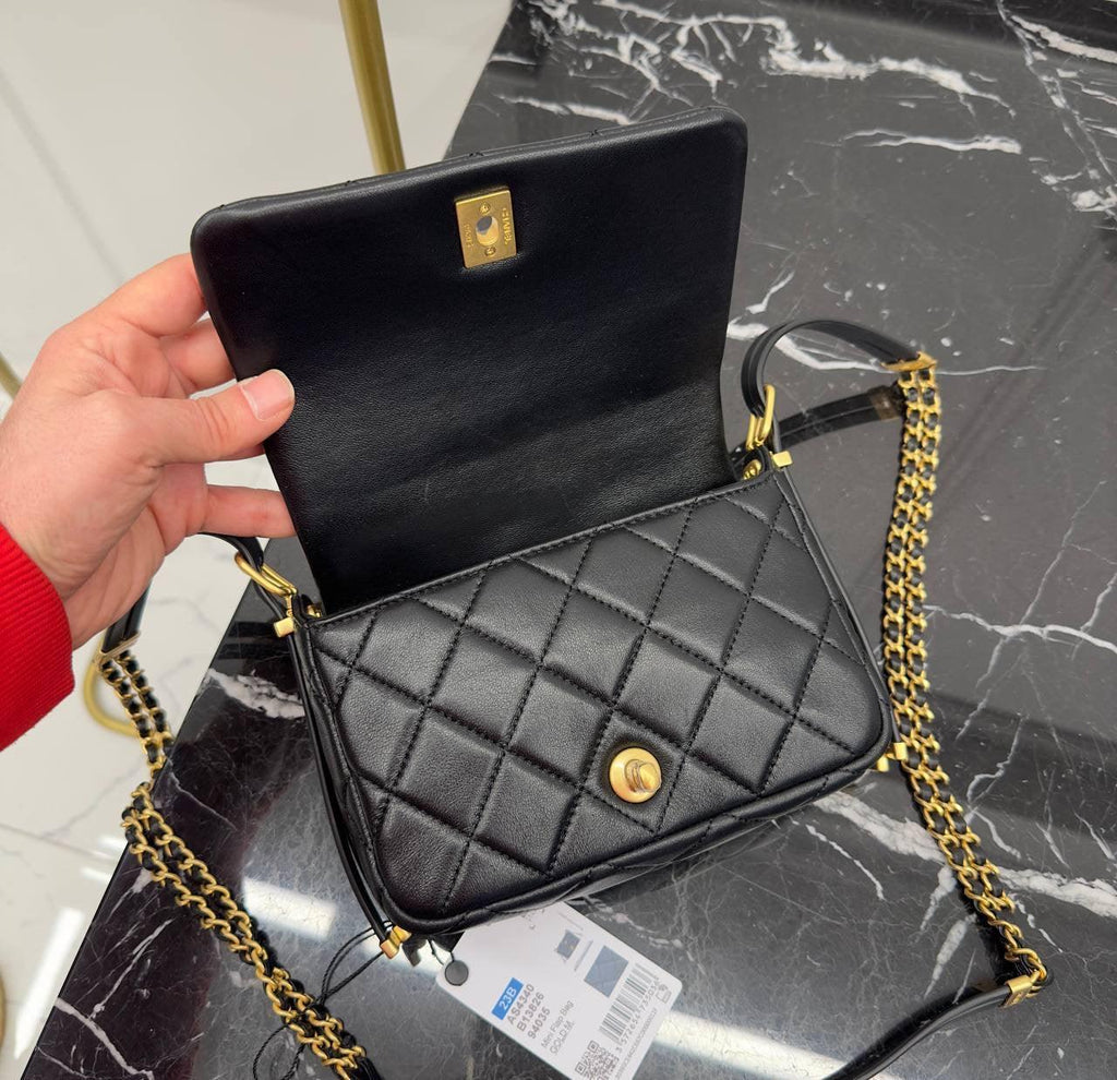 Chanel Küçük Kapaklı Çanta - Glimmer of Luxury
