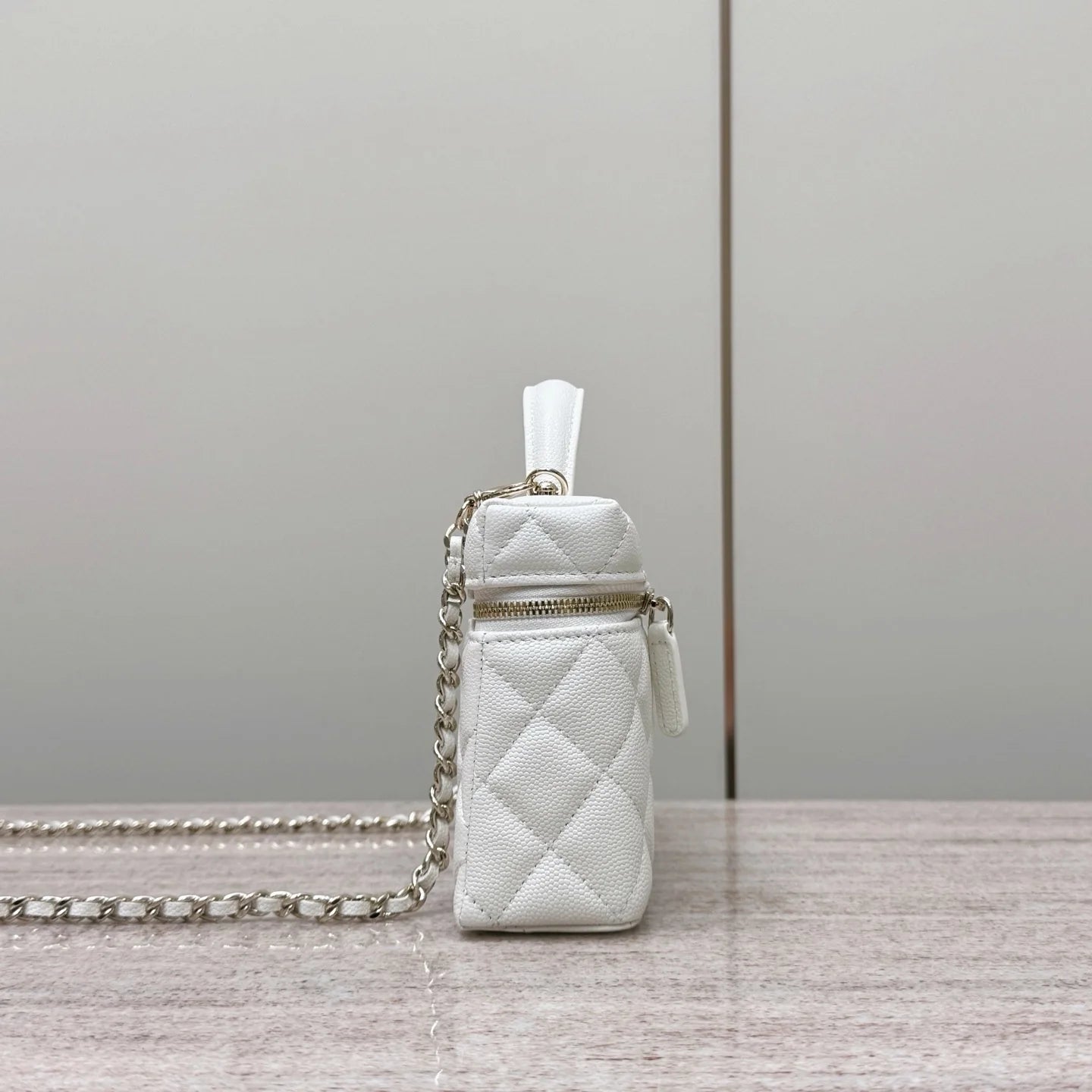 Chanel 25C Makyaj Çantası - Glimmer of Luxury