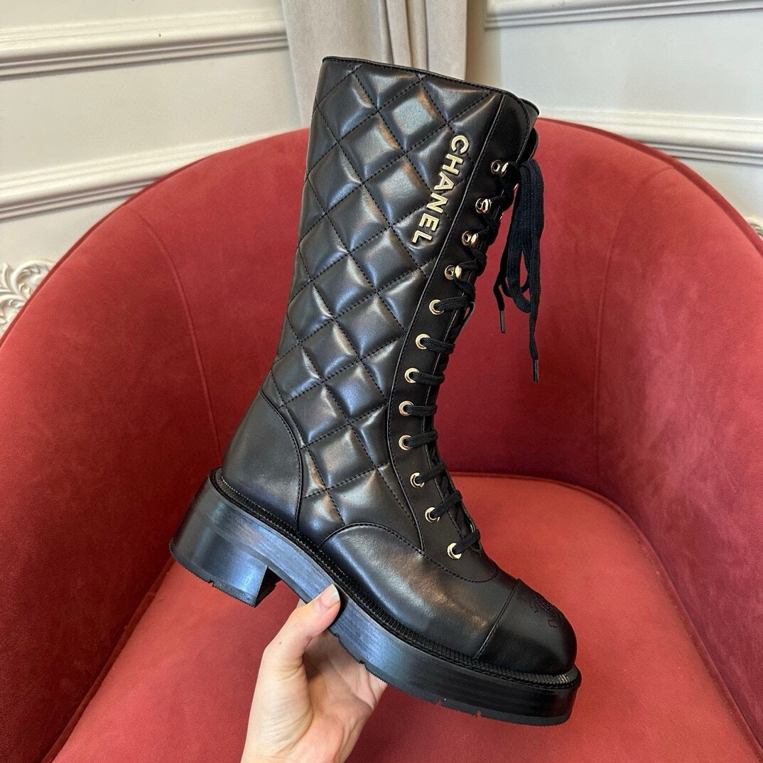 Chanel 24B Uzun Botlar - Glimmer of Luxury