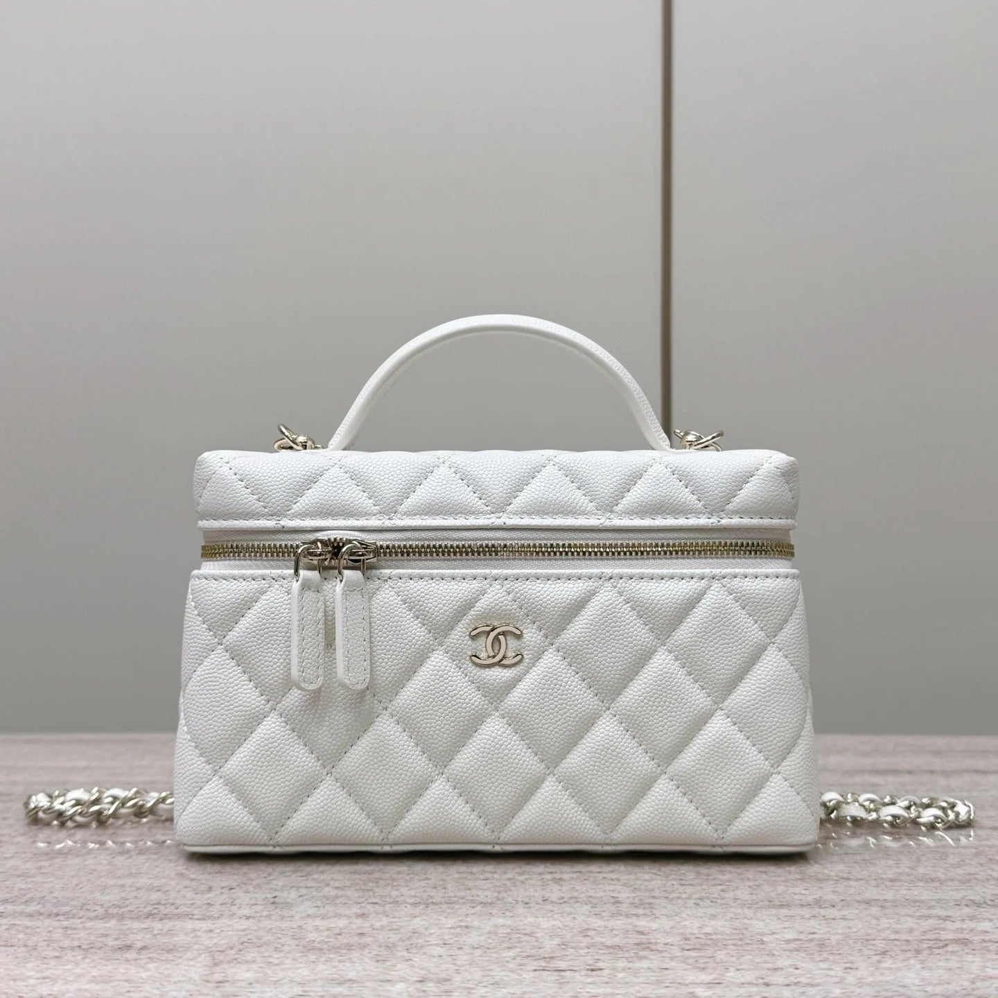Chanel 25C Makyaj Çantası - Glimmer of Luxury
