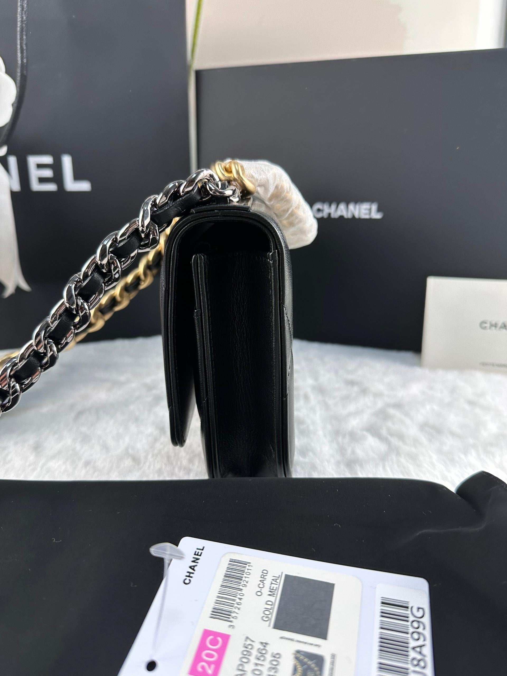 Chanel 19 Zincirli Cüzdan - Glimmer of Luxury
