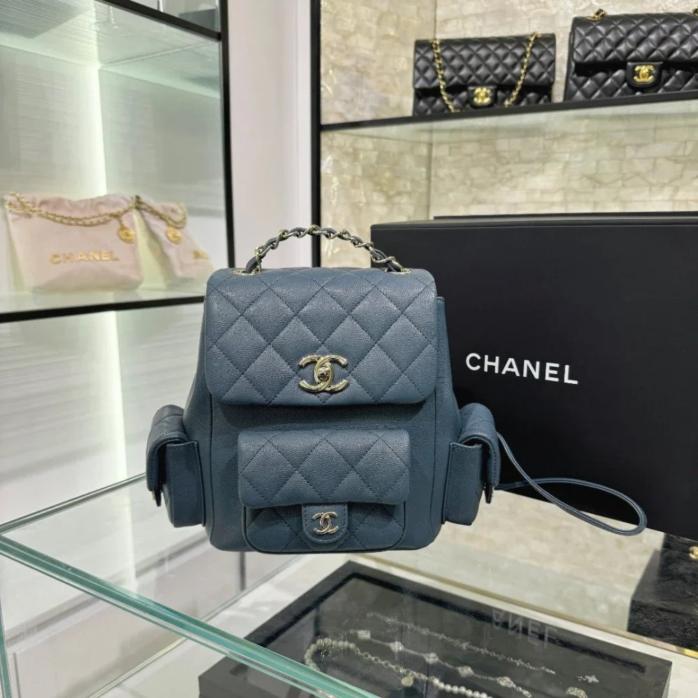 Chanel Mavi Havyar Deri Sırt Çantası - Glimmer of Luxury