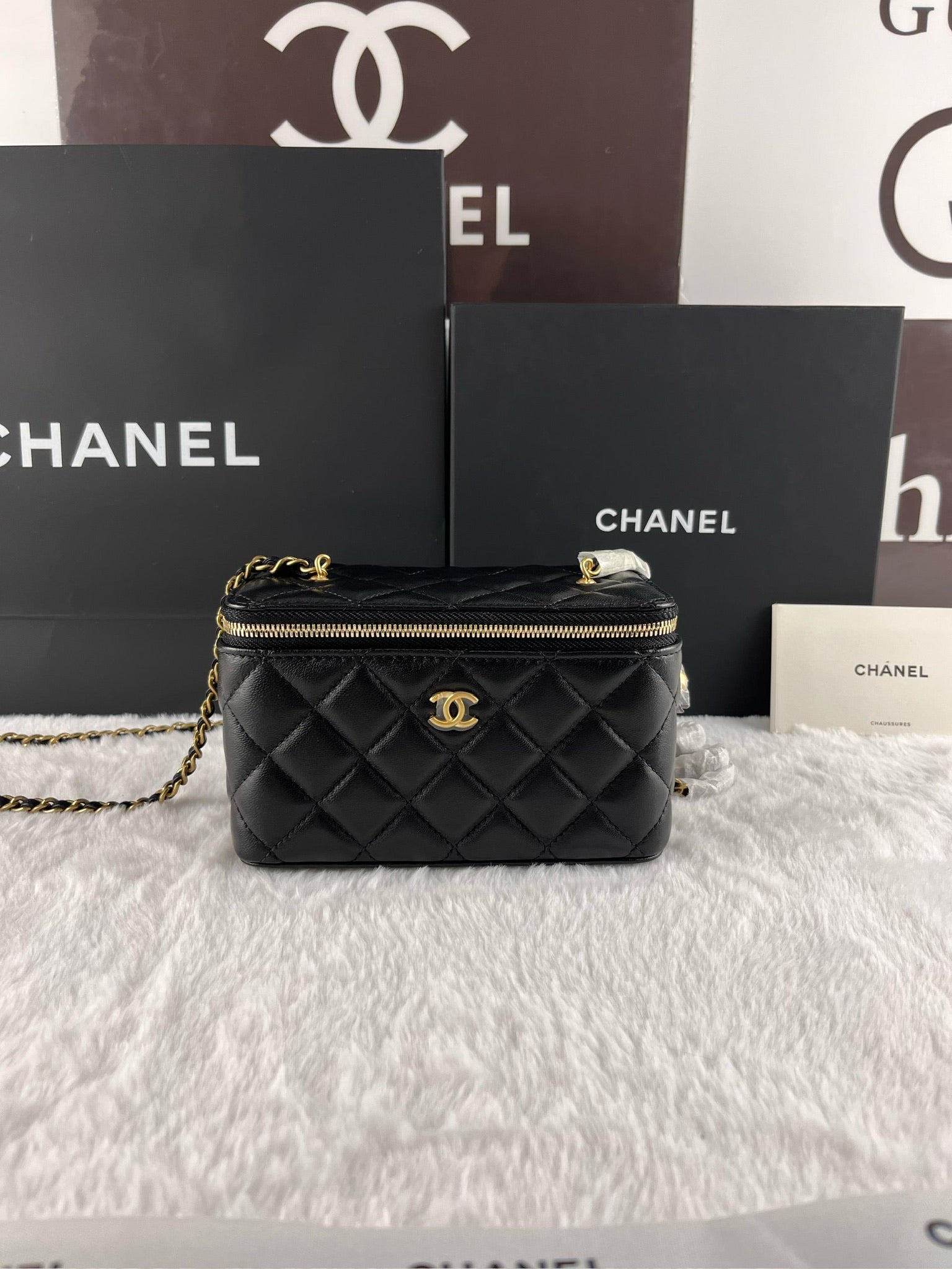 Siyah Kuzu Derisi Küçük Vanity AGHW - Glimmer of Luxury