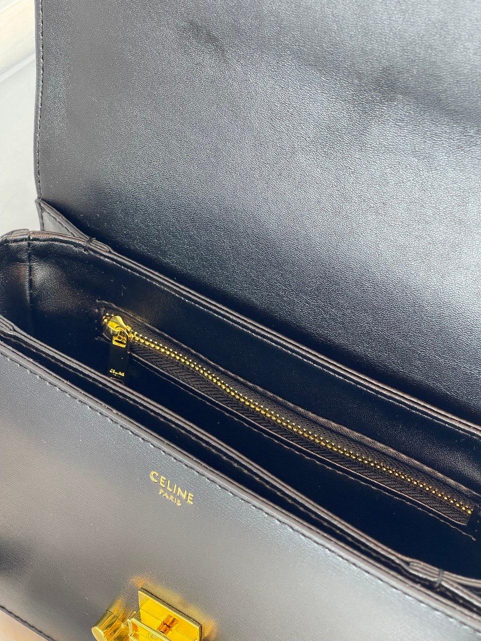 Celine Teen Triomphe Deri Çanta - Glimmer of Luxury