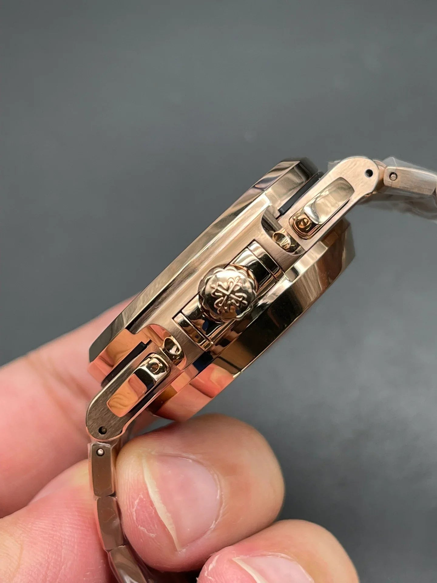 Patek Philippe 5712 PPF V2 Pembe Altın - Glimmer of Luxury