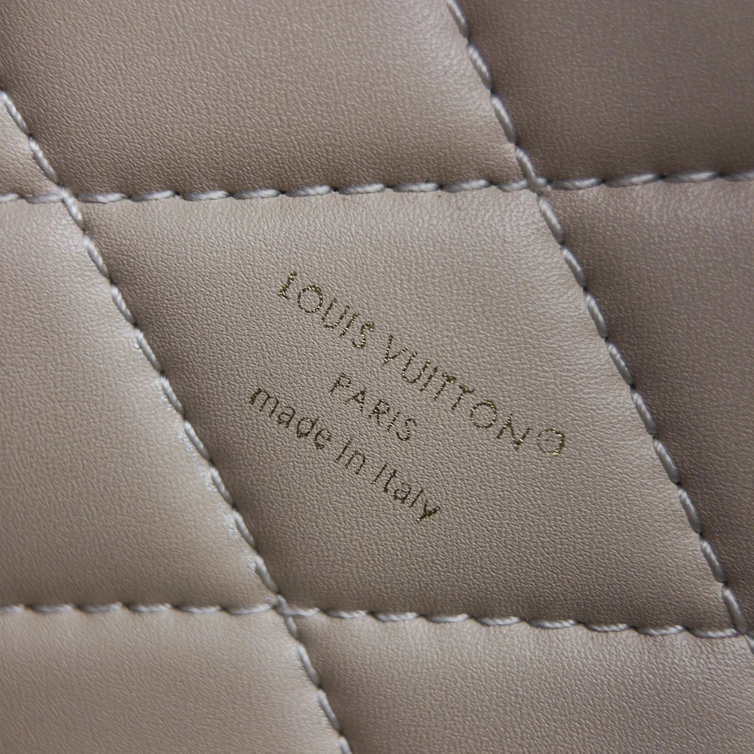 Onthego BB - Glimmer of Luxury