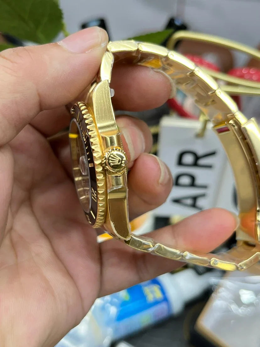 Rolex Submariner Altın Siyah Saat - Glimmer of Luxury