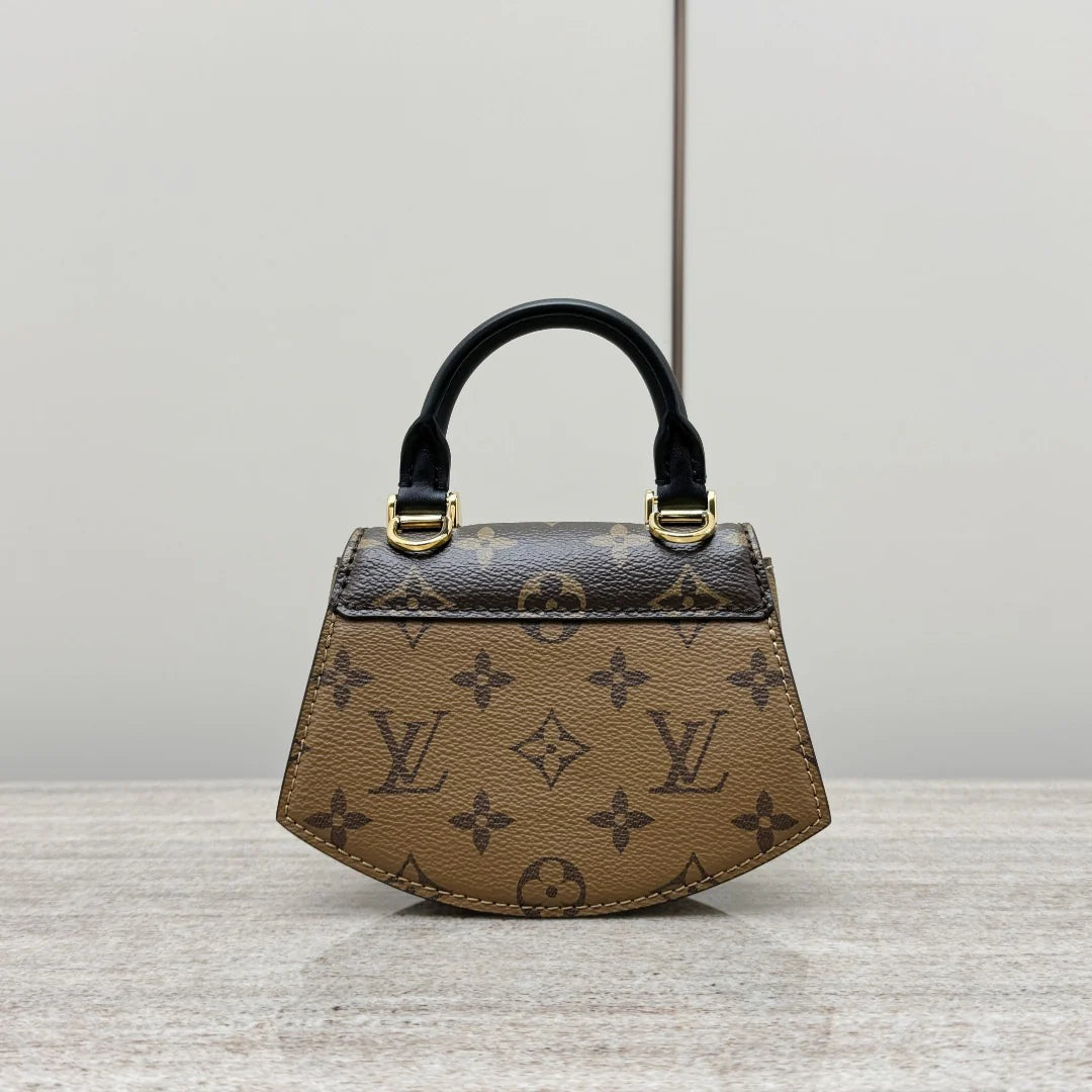 Pico tilsitt LV - Glimmer of Luxury