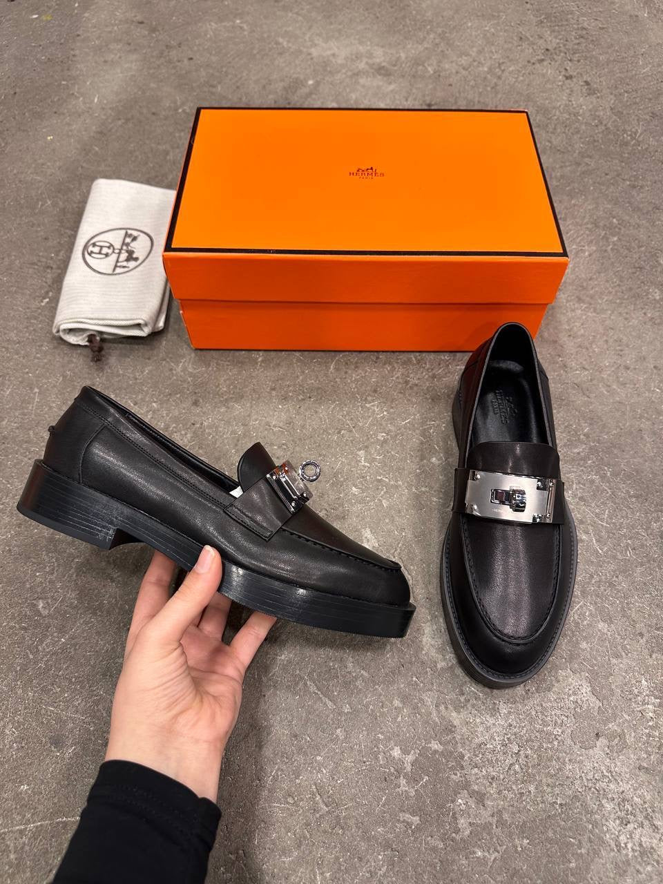 Hermès Sıcak Loafer - Glimmer of Luxury
