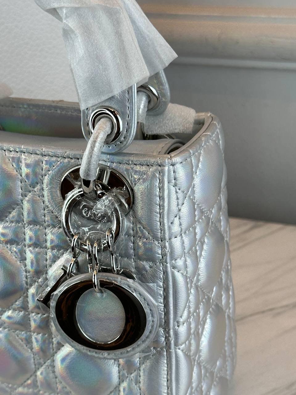 Christian Dior Lady Çanta Mat Gümüş - Glimmer of Luxury