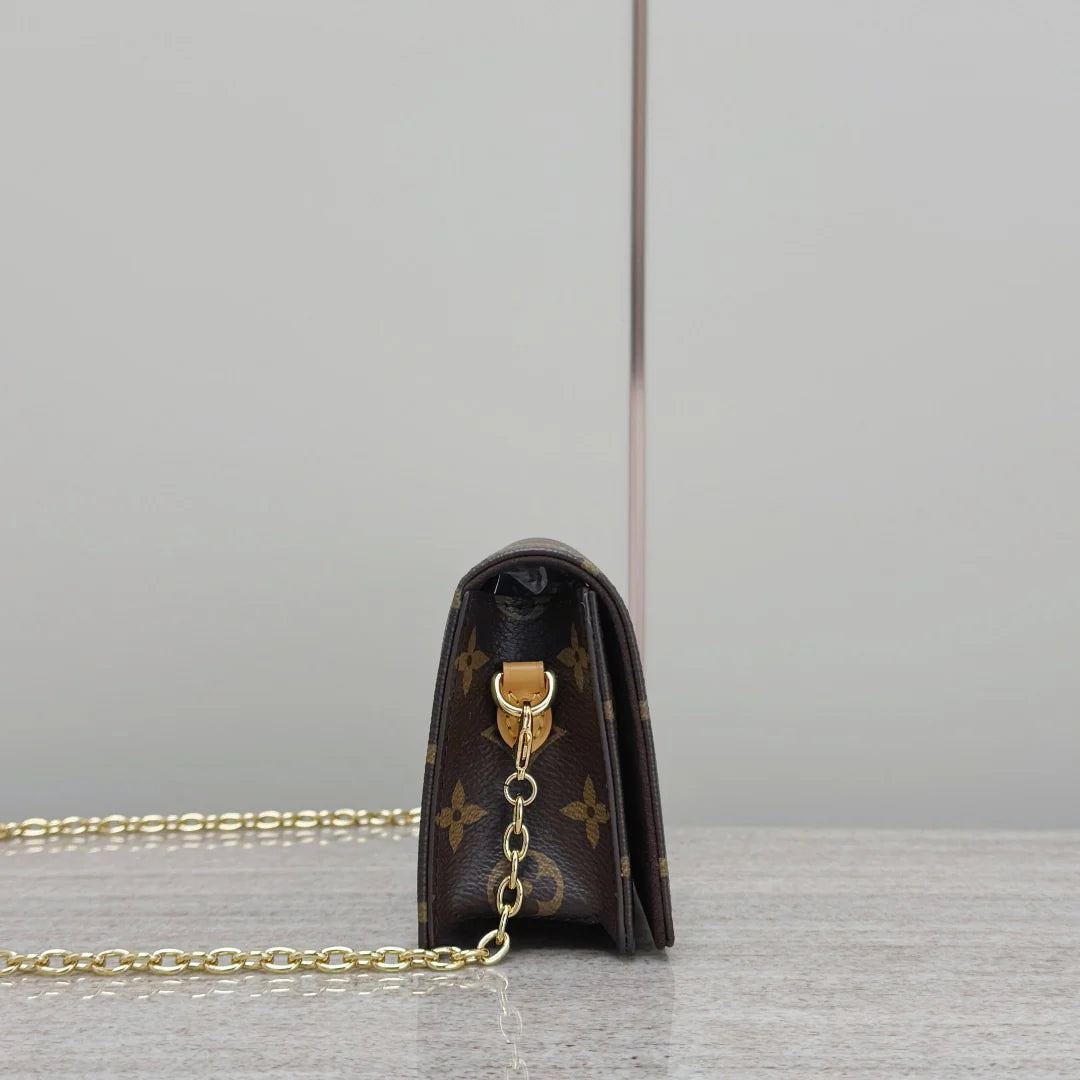 Zambak Woc - Glimmer of Luxury