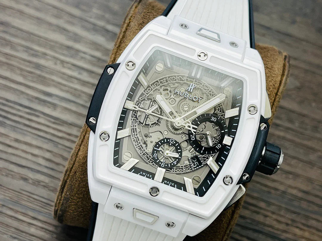 Hublot Siyah Beyaz Kol Saati - Glimmer of Luxury