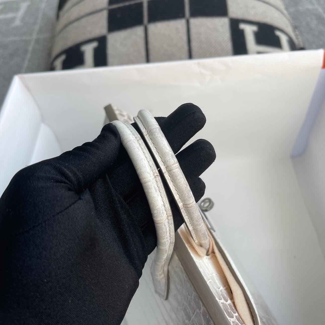 Hermès Birkin 25 Mat Niloticus Paladyum Donanımlı Timsah Derisi Himalaya (PHW) - Glimmer of Luxury