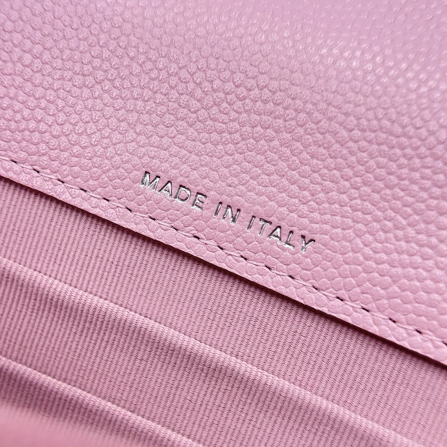 Chanel 25C Chain Handbag 