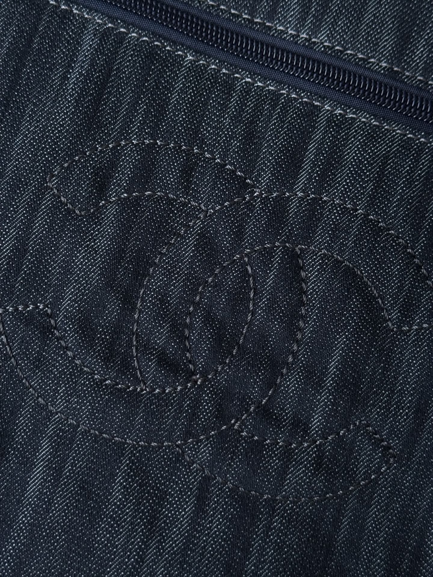 حقيبة شانيل دينيم جامبو بوستاسي