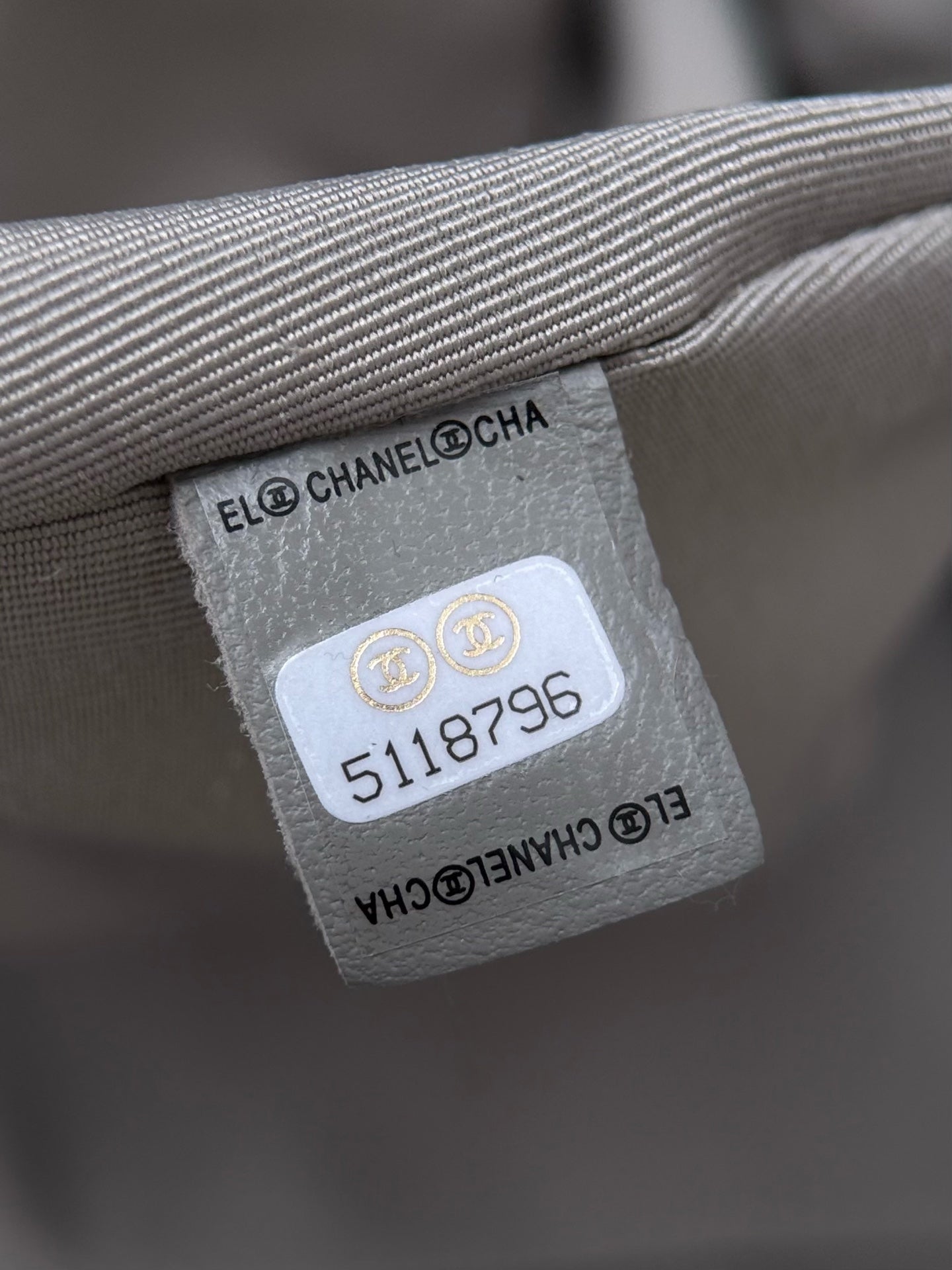 حقيبة شانيل دينيم جامبو بوستاسي