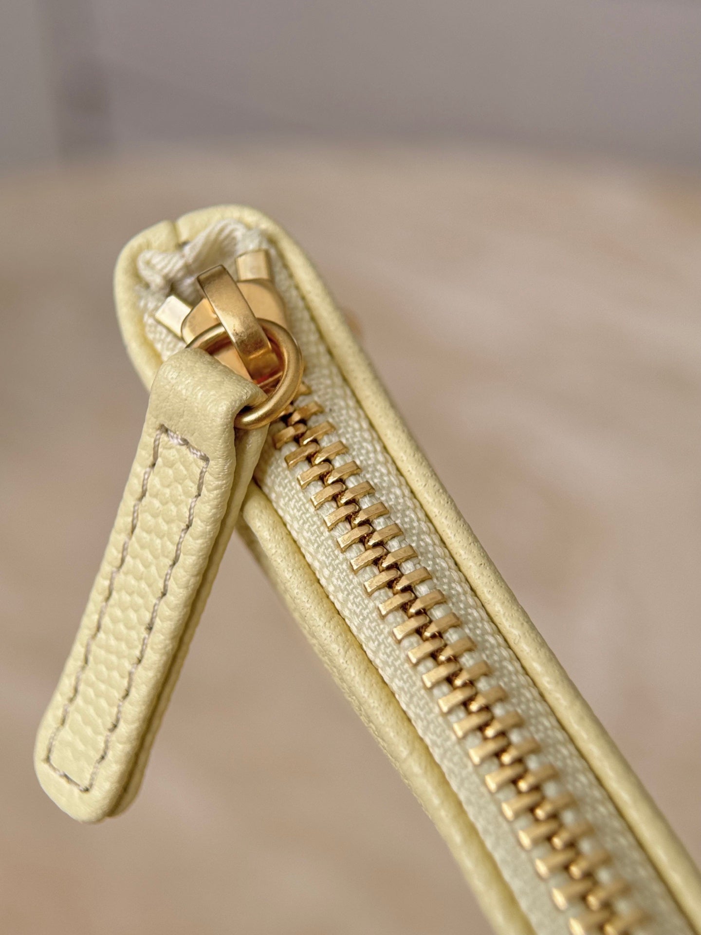 Chanel 25C حقيبة هوبو كبيرة للسفر