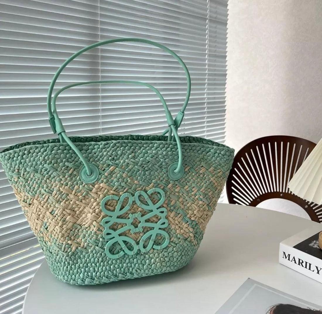 Loewe Anagram Sepet Çantalar - Glimmer of Luxury