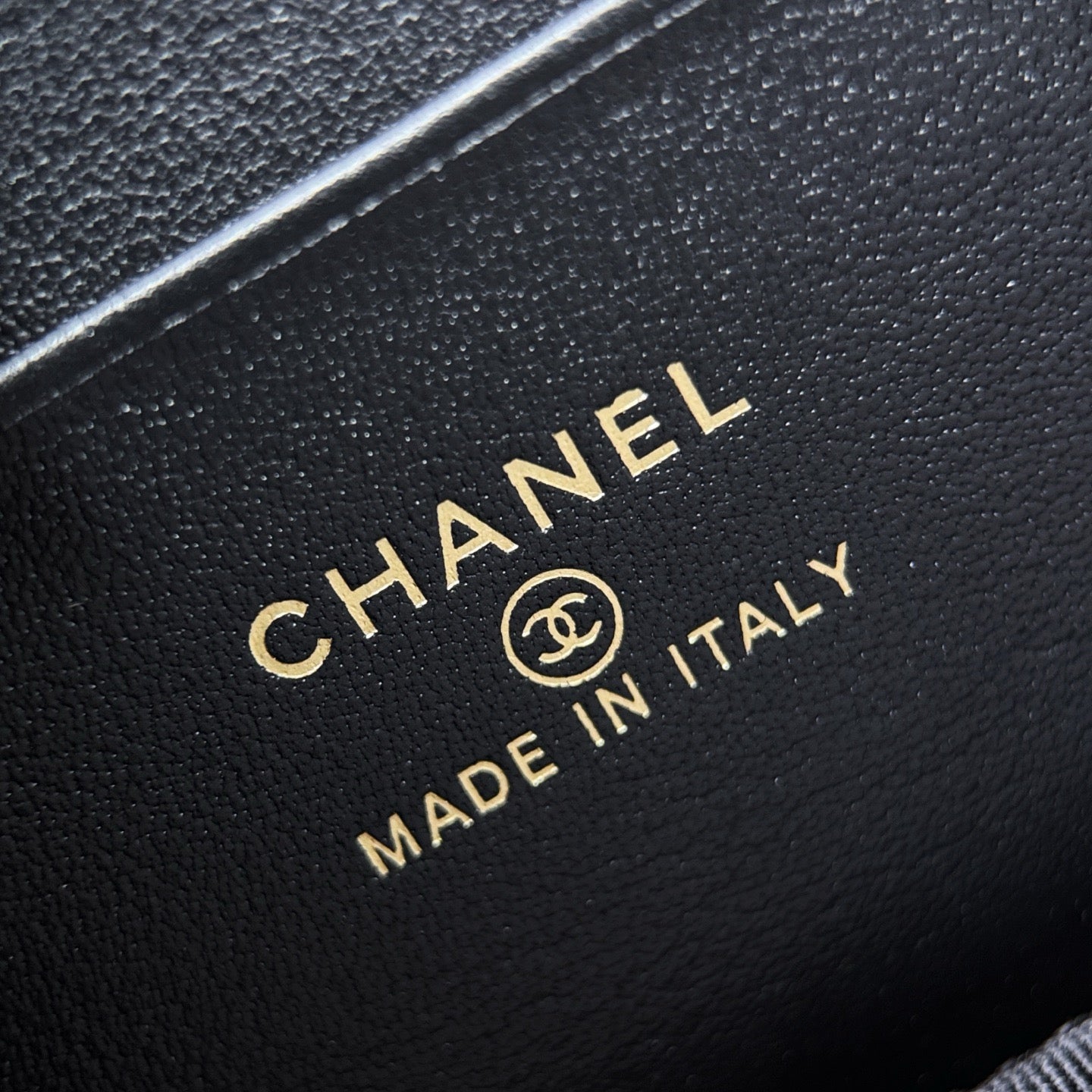 Chanel 25C Makyaj Çantası - Glimmer of Luxury