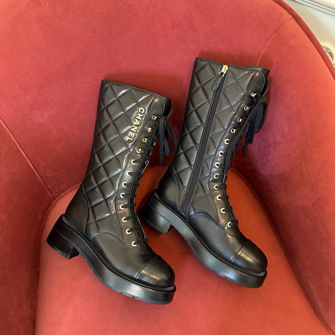 Chanel 24B Uzun Botlar - Glimmer of Luxury